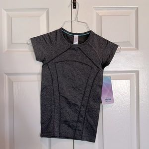 Ivivva by lululemon Fly tech ss tee